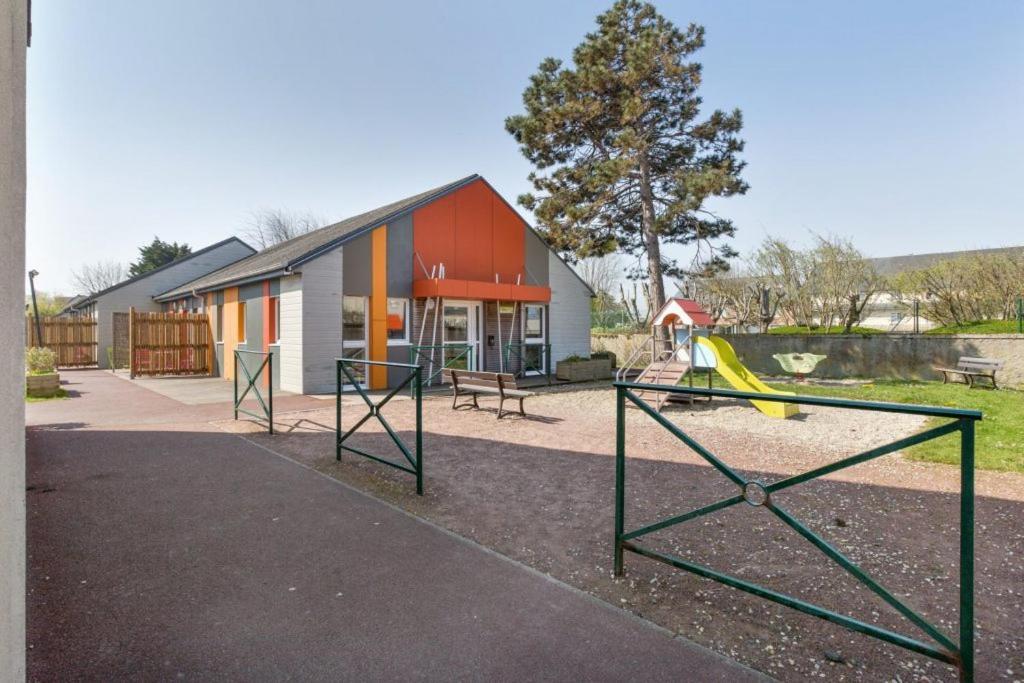 Les Tourelles Village De Vacances Asnelles Exterior foto