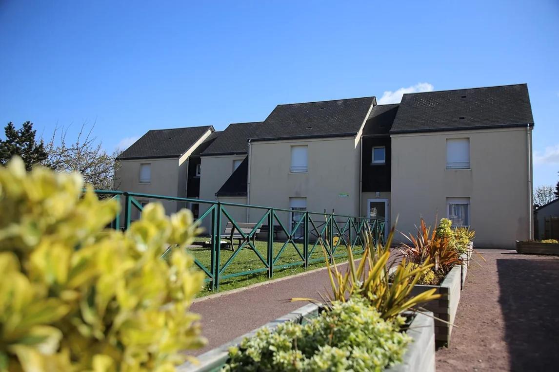 Les Tourelles Village De Vacances Asnelles Exterior foto